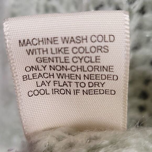 No Comment Textured Off-the-Shoulder Sweater Sz XL - Picture 10 of 13